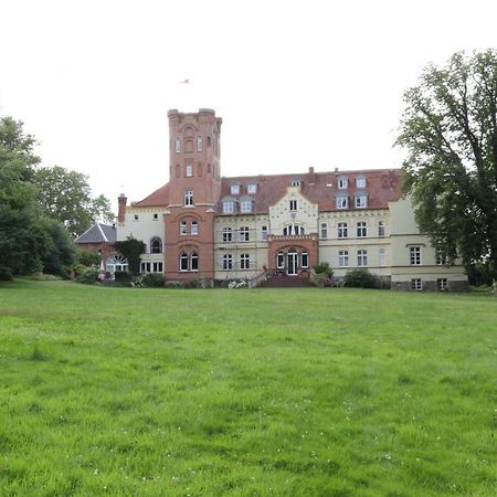 Schloss Lelkendorf, Fewo Gross Gievitz Luaran gambar