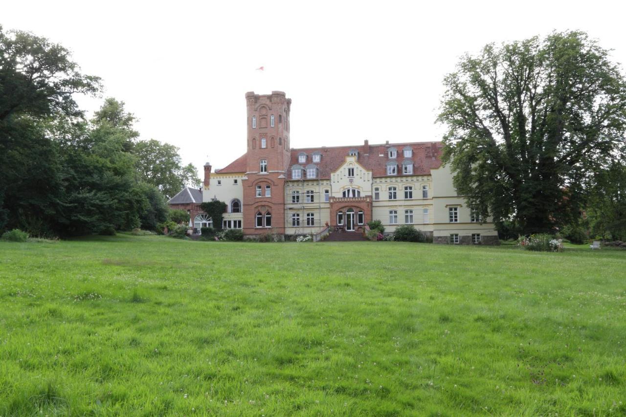 Schloss Lelkendorf, Fewo Gross Gievitz Luaran gambar